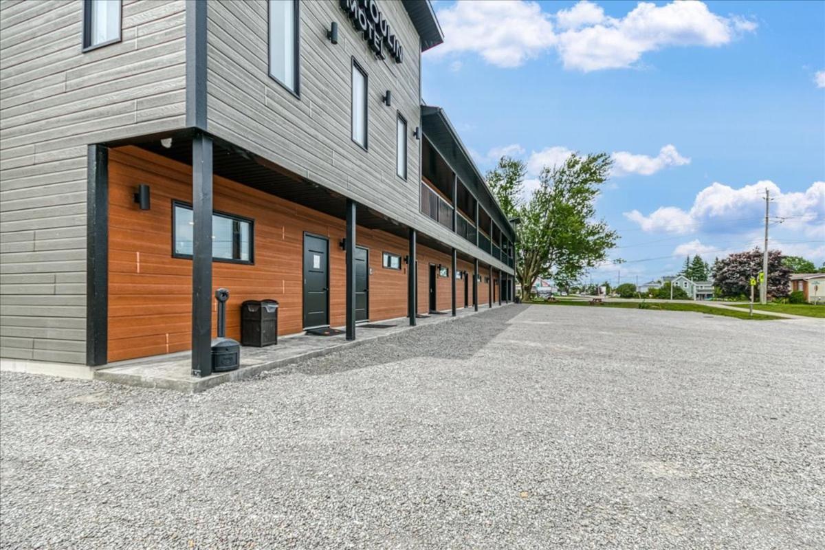 Manitoulin Motel Little Current ภายนอก รูปภาพ